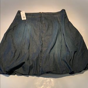 Tommy Hilfiger skirt new with tags